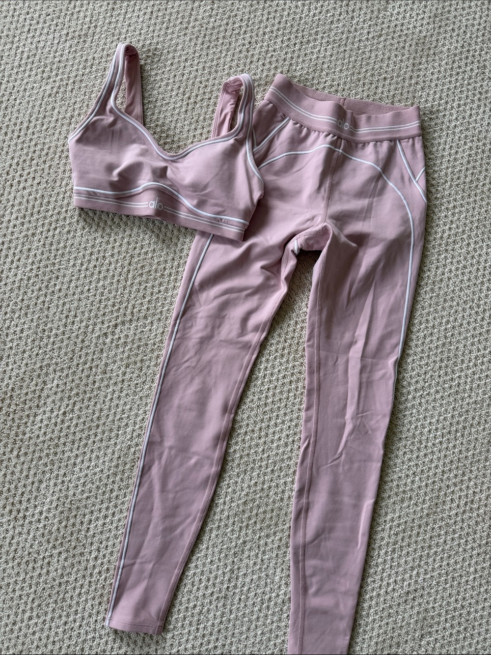 ALO Yoga Dusty Pink Leggings and Matching Sports Bra Set